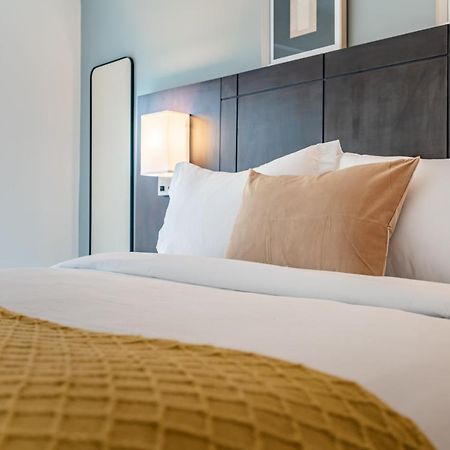 Kensington Place Apartments トロント エクステリア 写真