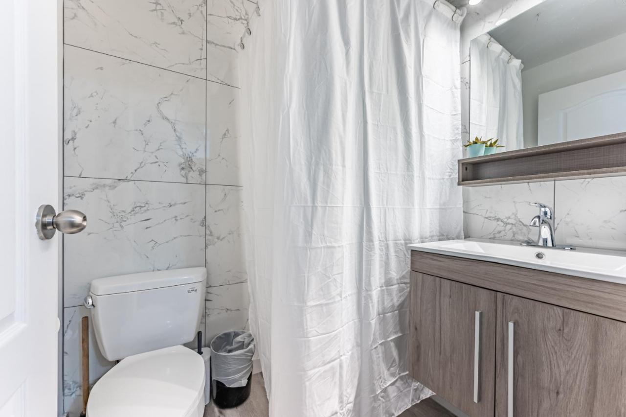 Kensington Place Apartments トロント エクステリア 写真